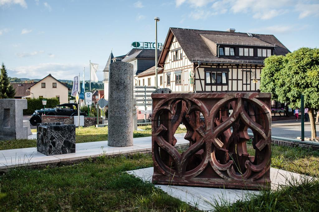 Hotel-Restaurant Zur Krone Loehnberg Exterior photo